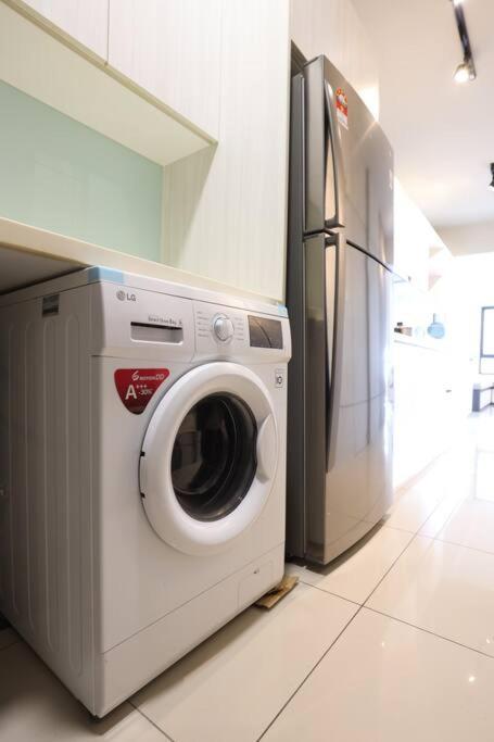 Solstice Duplex Cyberjaya By Ecアパートメント エクステリア 写真